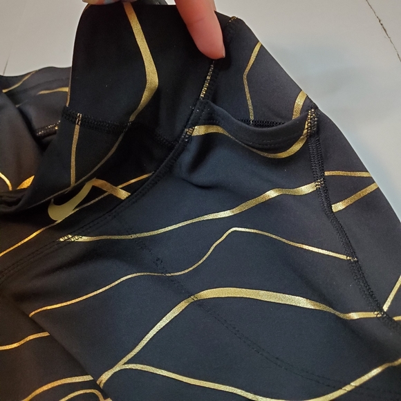 SOLD!❌ More items in my closet❤️ - Picture 10 of 16